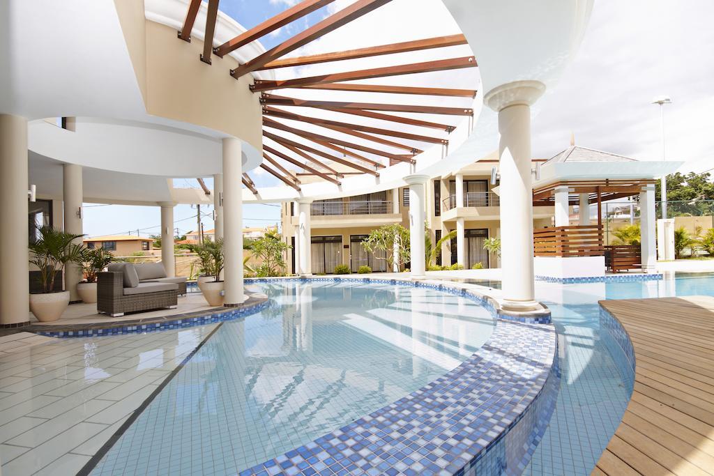 Villasun Luxury Apartments & Villas Flic en Flac Экстерьер фото