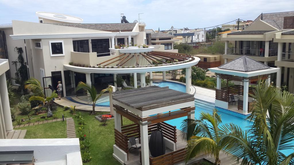 Villasun Luxury Apartments & Villas Flic en Flac Экстерьер фото