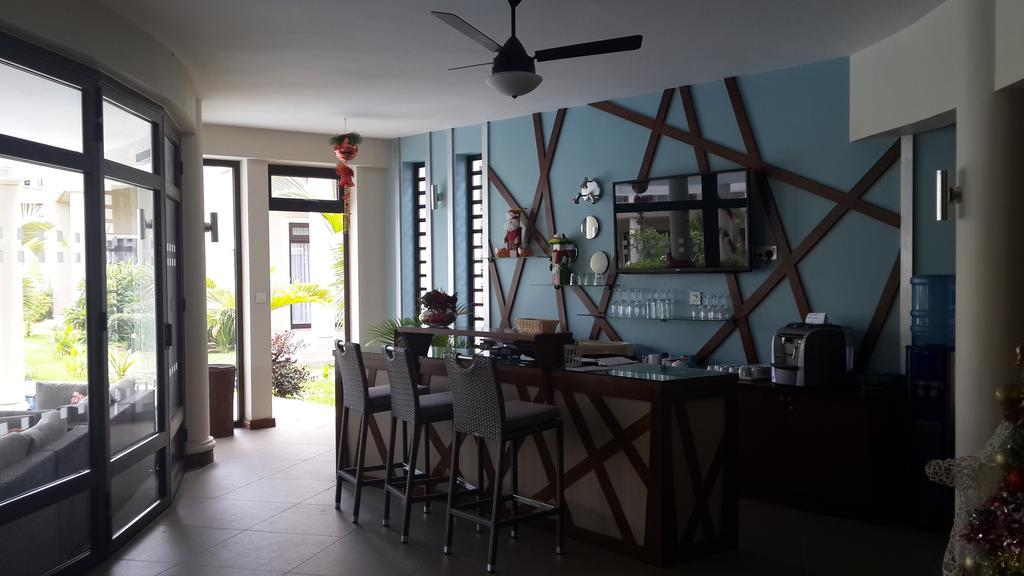 Villasun Luxury Apartments & Villas Flic en Flac Экстерьер фото