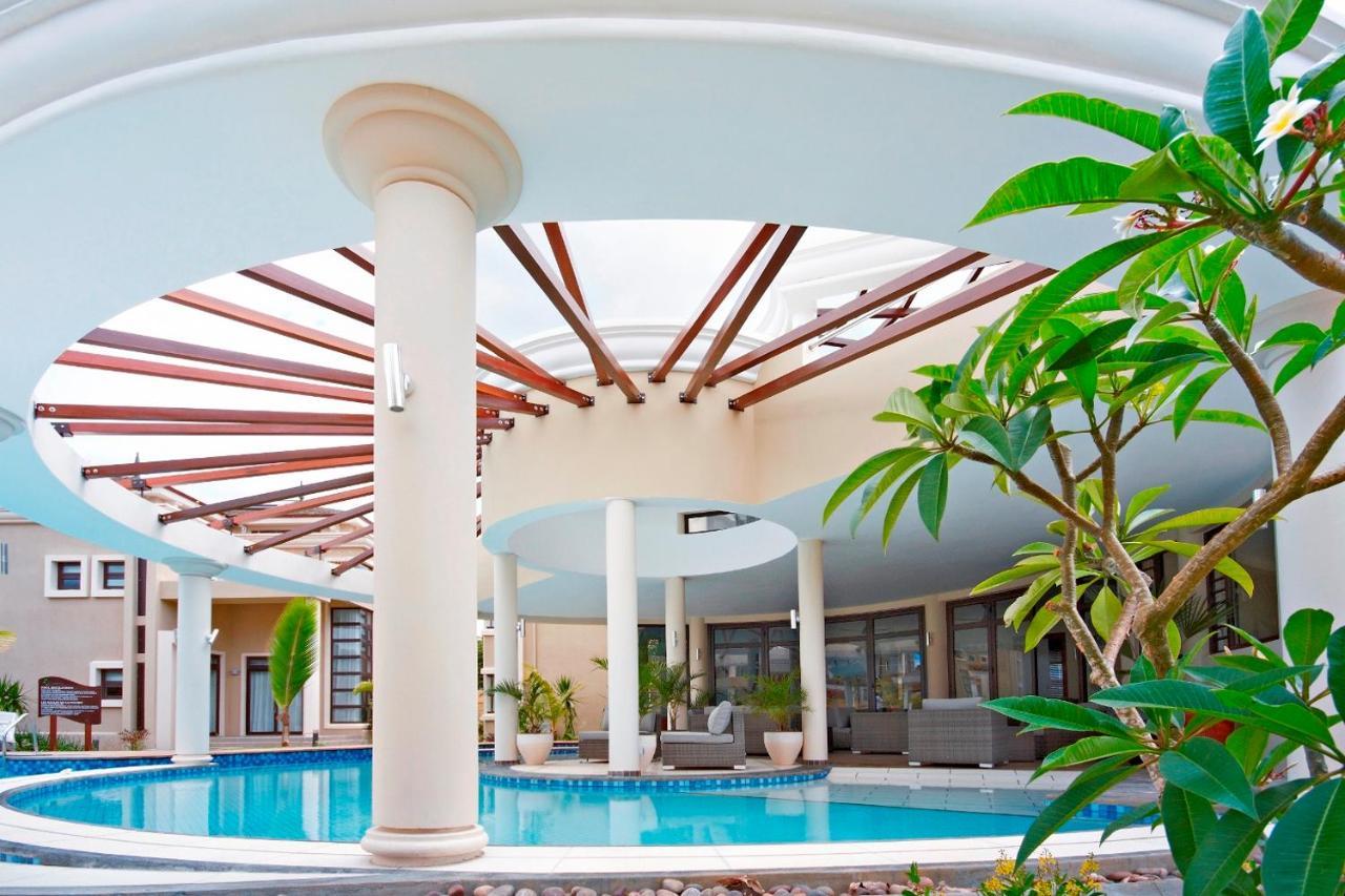 Villasun Luxury Apartments & Villas Flic en Flac Экстерьер фото